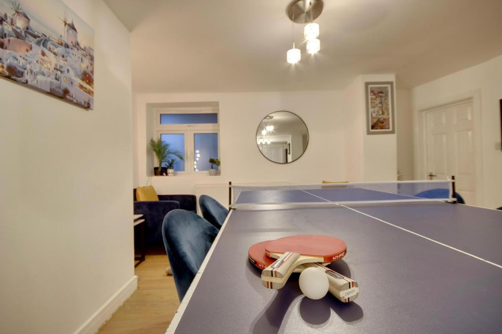 Southsea Getaway Apartment With Pool Table And Hot Tub Portsmouth Ngoại thất bức ảnh